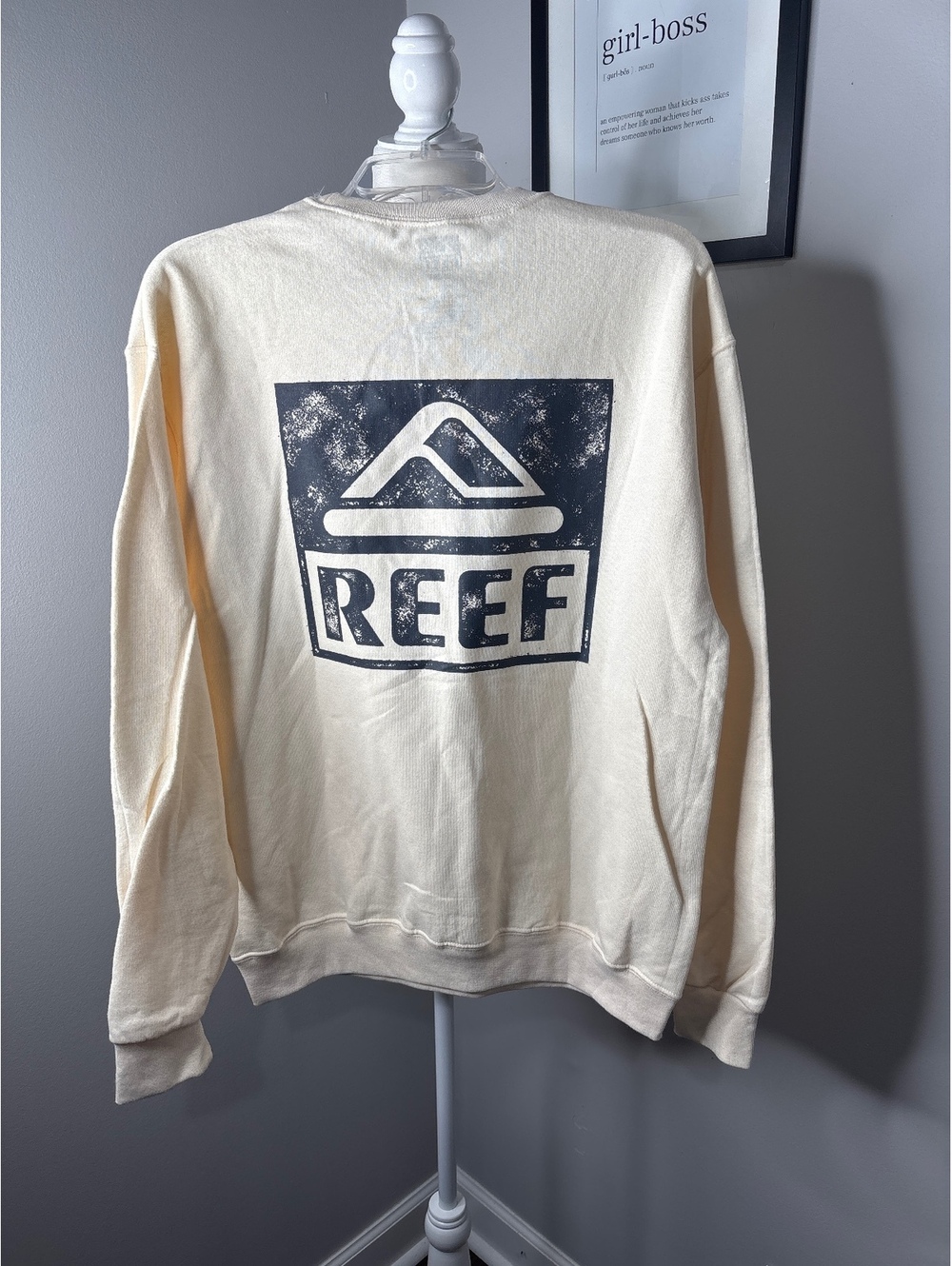 Reef pullover size M - Picture 3 of 3